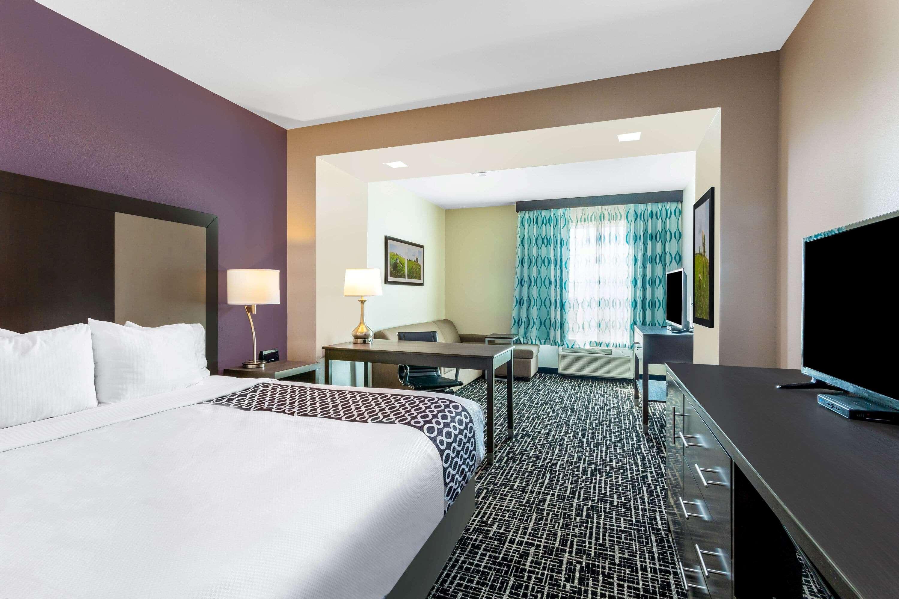 La Quinta By Wyndham Colorado City Exterior photo