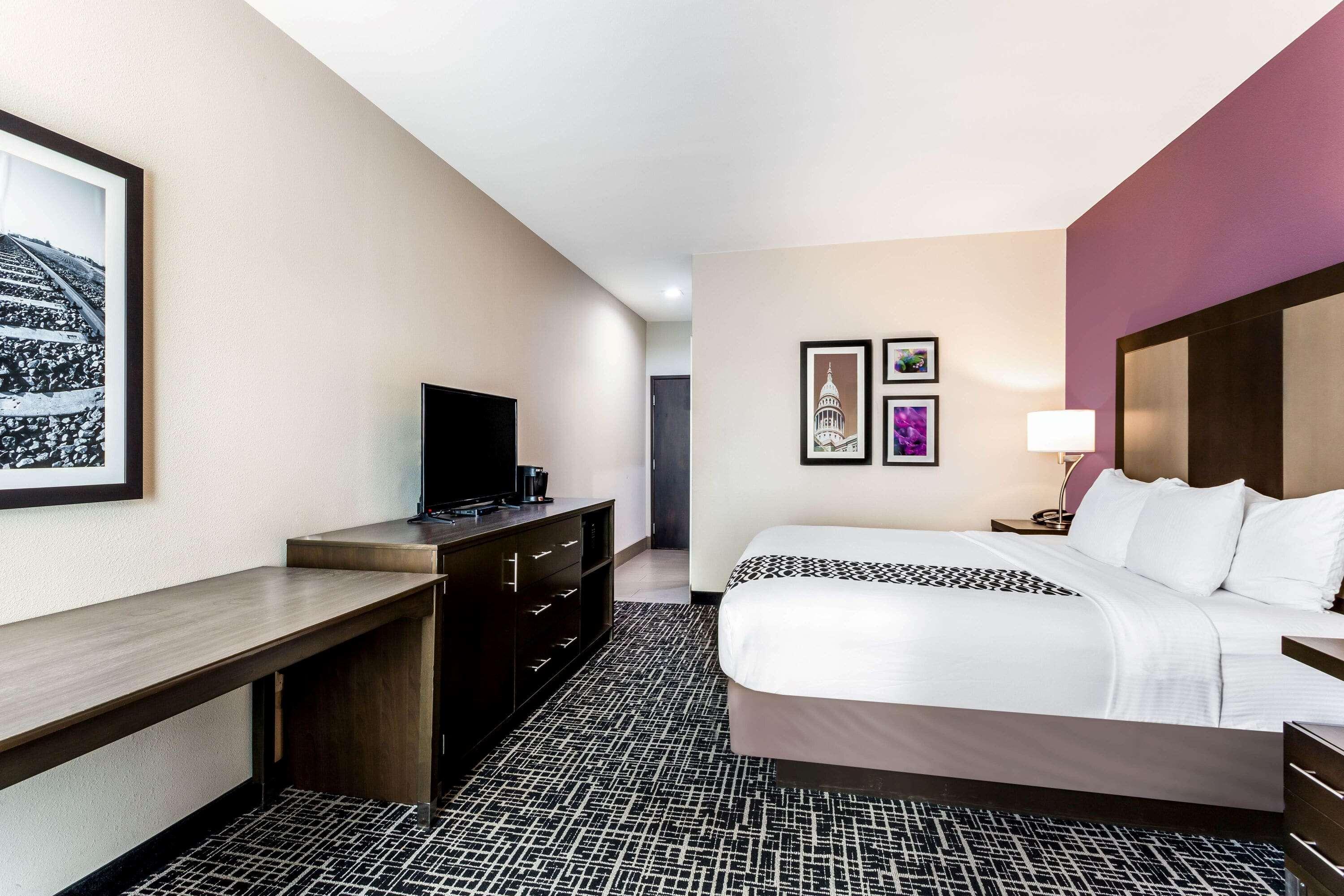 La Quinta By Wyndham Colorado City Exterior photo